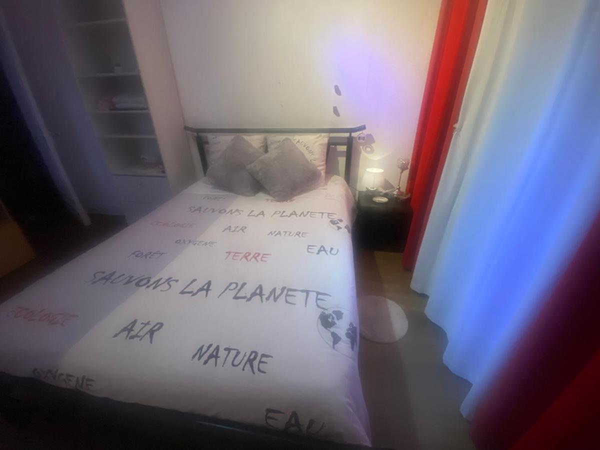 Salle Calme 利布尔讷 外观 照片
